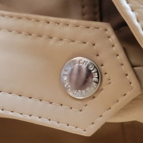 NWT EACH X OTHER Paris Women's Cream Leather Full Zip Jacket Size Small - Picture 5 of 9